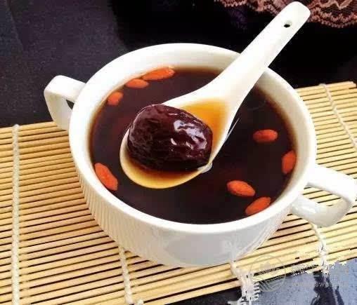 初夏防感冒？推薦幾款防感冒養(yǎng)生湯