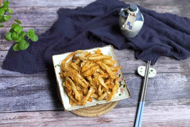 椒鹽酥炸杏鮑菇的做法-五香味炸菜譜