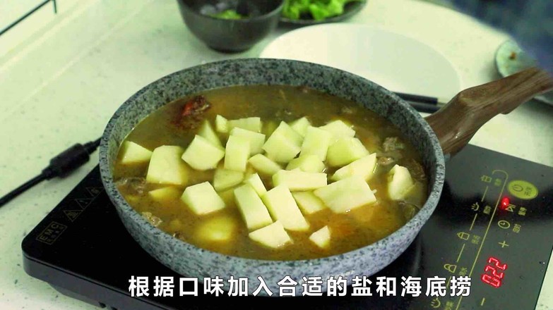 土豆燉牛肉的做法-家常味燉菜譜