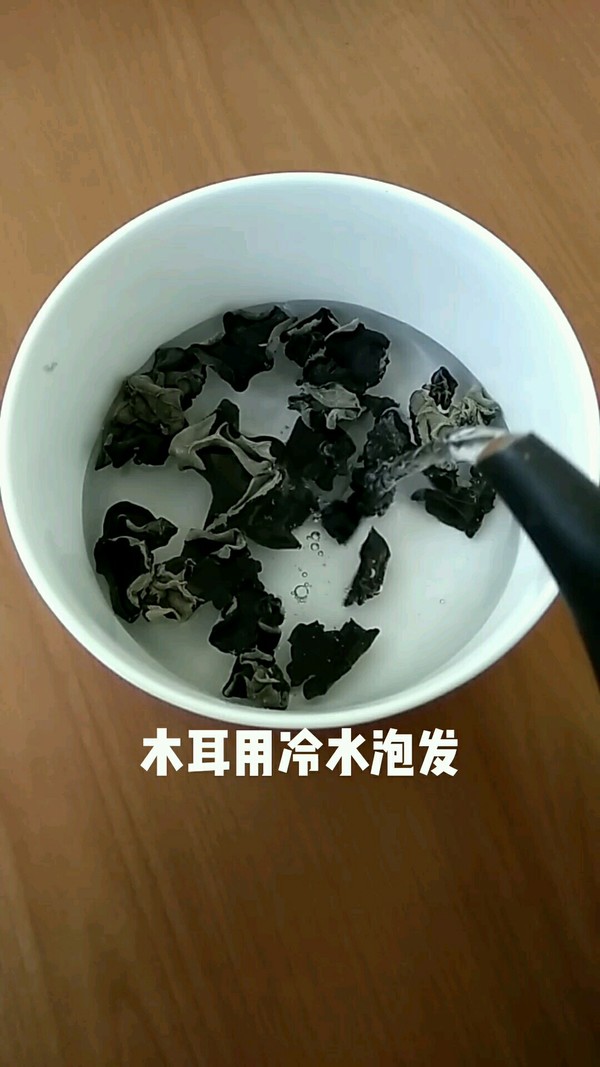 大白菜燒木耳的做法-家常味燒菜譜