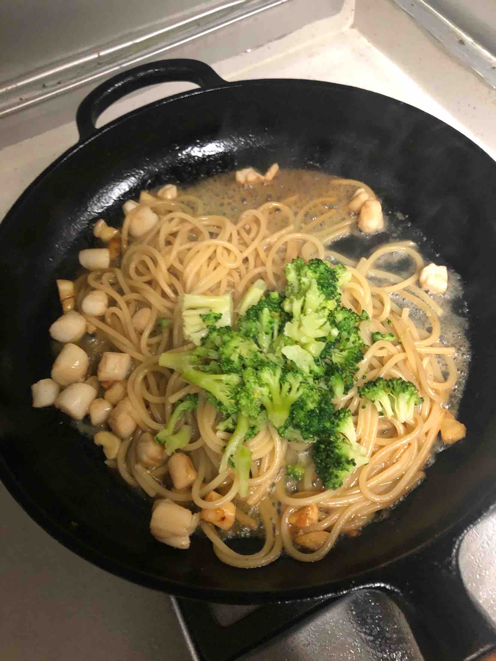 瑤柱西蘭花意面(scallops spaghetti)的做法-咸鮮味炒菜譜