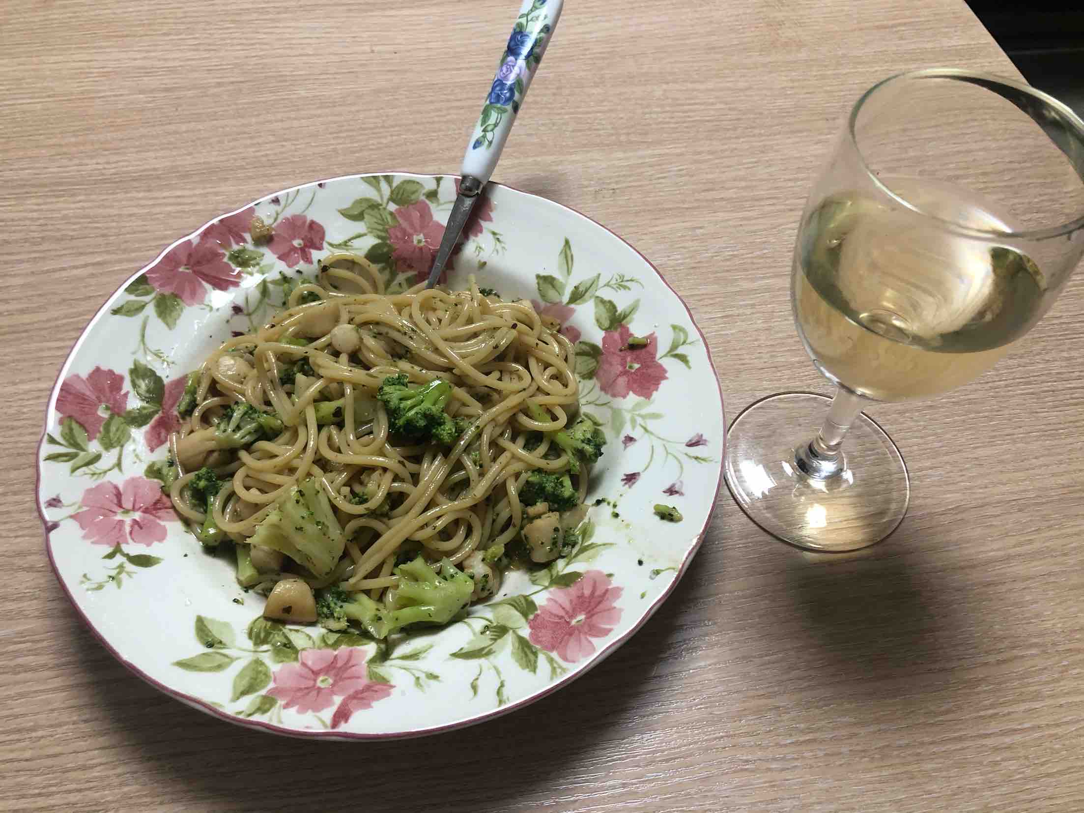 瑤柱西蘭花意面(scallops spaghetti)的做法-咸鮮味炒菜譜