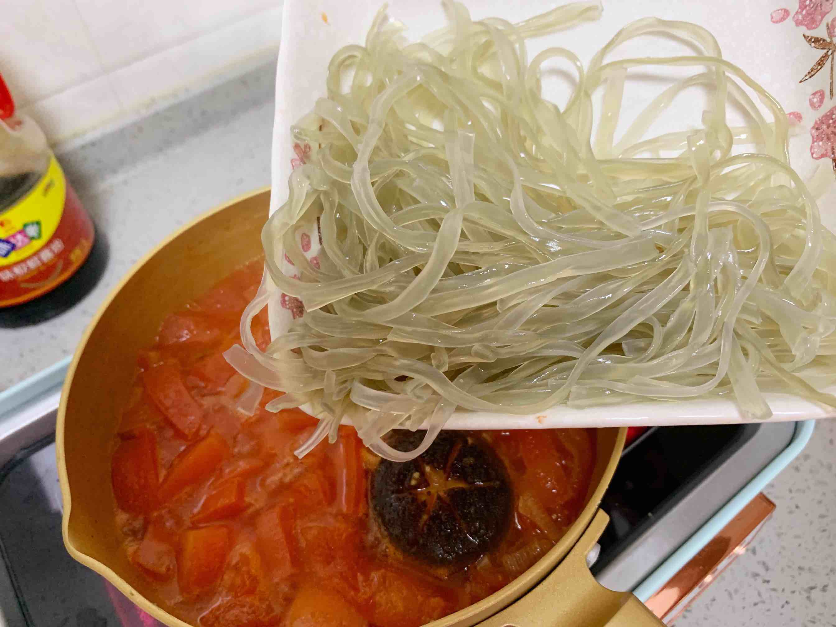 番茄酸湯龍利魚的做法-酸甜味煮菜譜