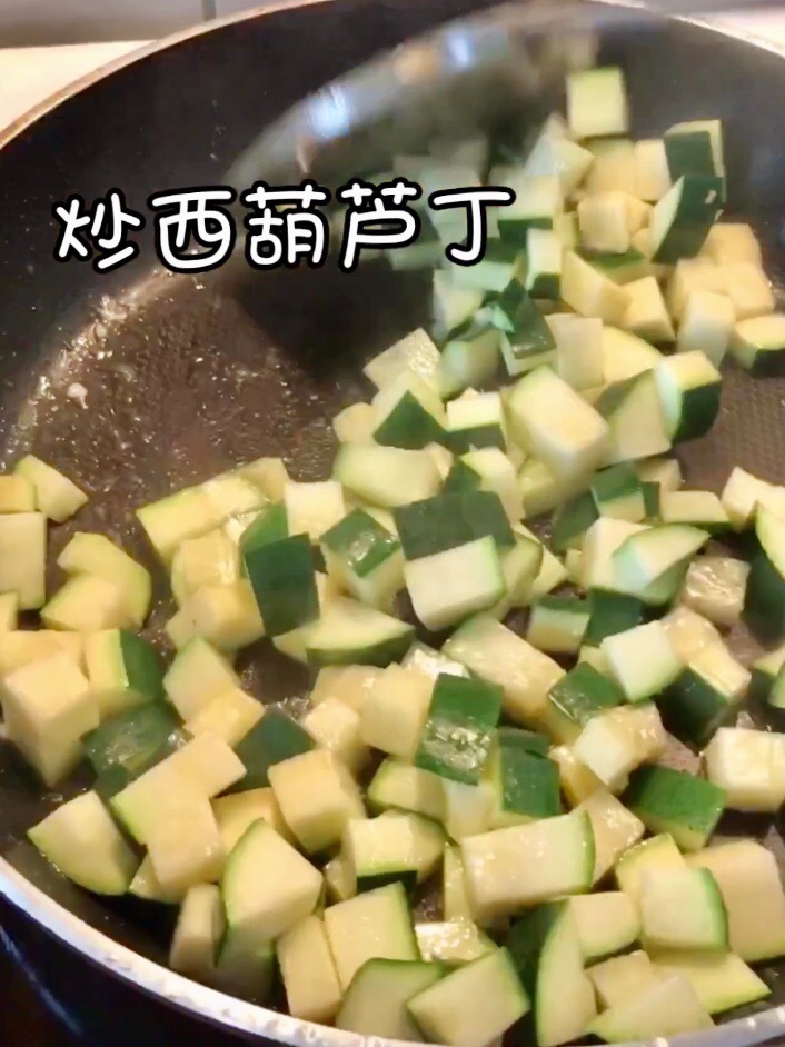 牛肉丸子夜宵的做法-咸鮮味炒菜譜