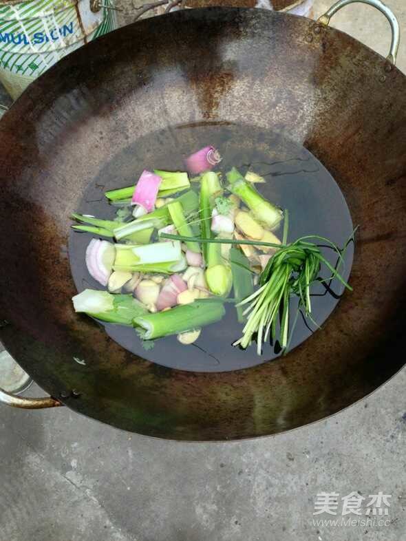 教你燉出好吃的燉排骨和吊高湯的做法-咸鮮味鹵菜譜