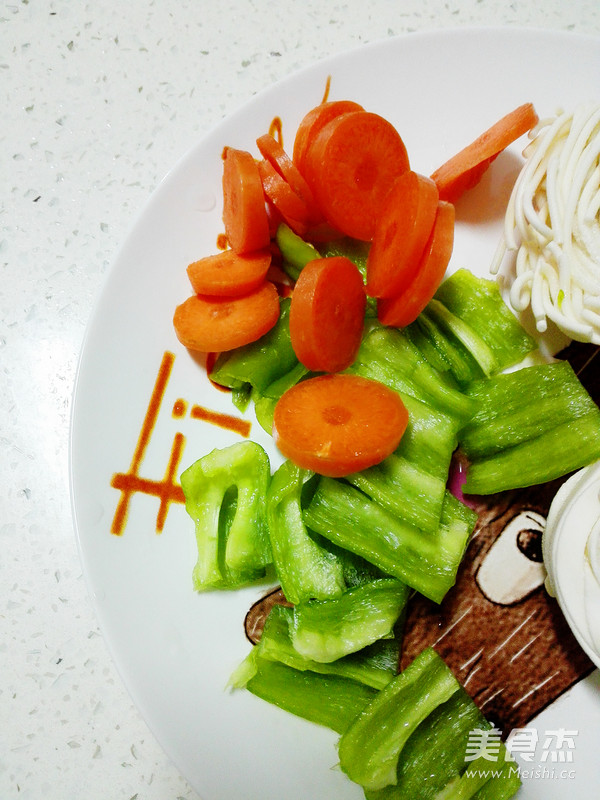 胡蘿卜雞肉面條的做法-家常味煮菜譜