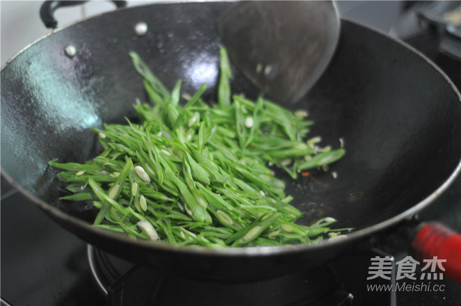 四季豆炒肉腸的做法-咸鮮味炒菜譜