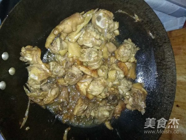 新疆大盤雞的做法-麻辣味燉菜譜