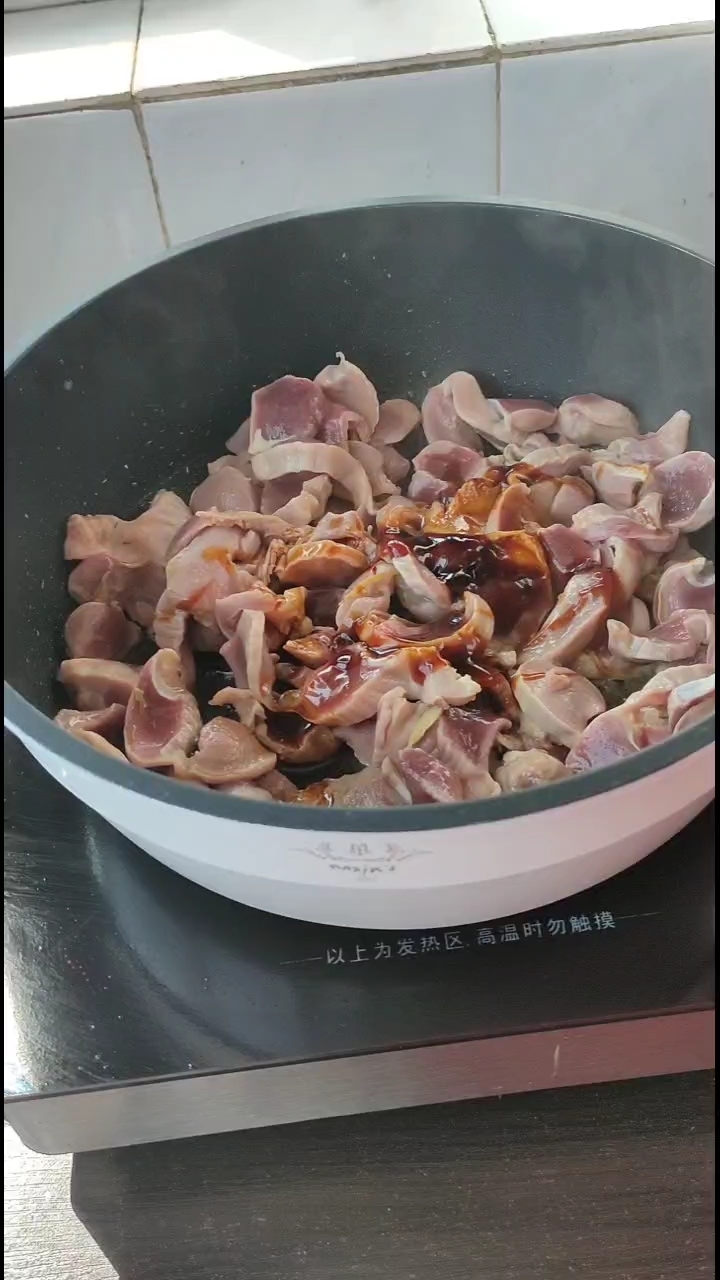 蠔油雞胗的做法-家常味炒菜譜