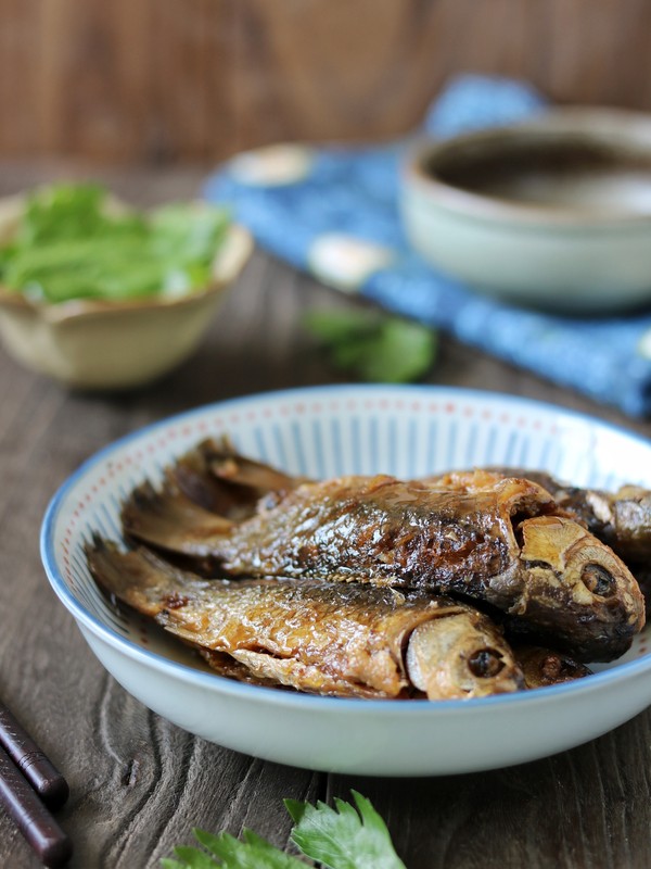 糖醋酥鯽魚的做法-家常味燉菜譜