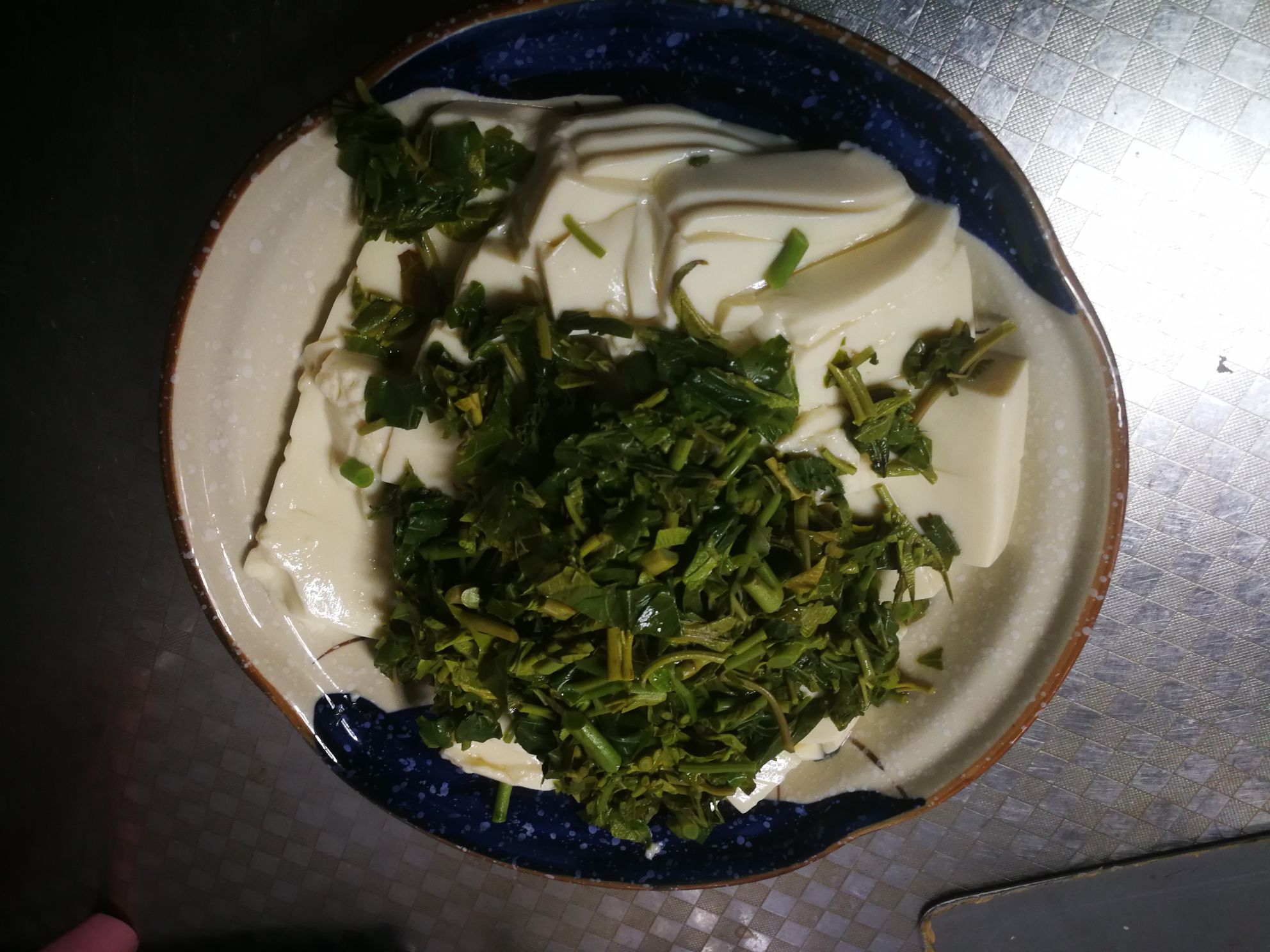 香椿拌豆腐的做法-家常味拌菜譜