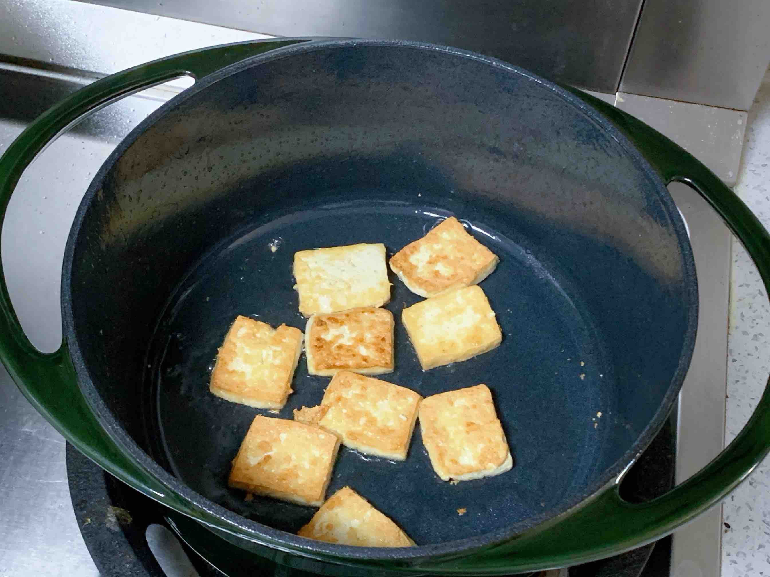 雞湯豆腐煲的做法-咸鮮味煮菜譜