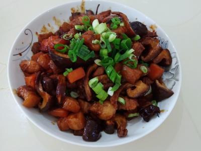 香菇紅燒肉的作法-甜味煮菜譜