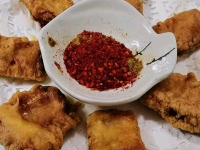 香酥炸帶魚的作法-家常味炸菜譜