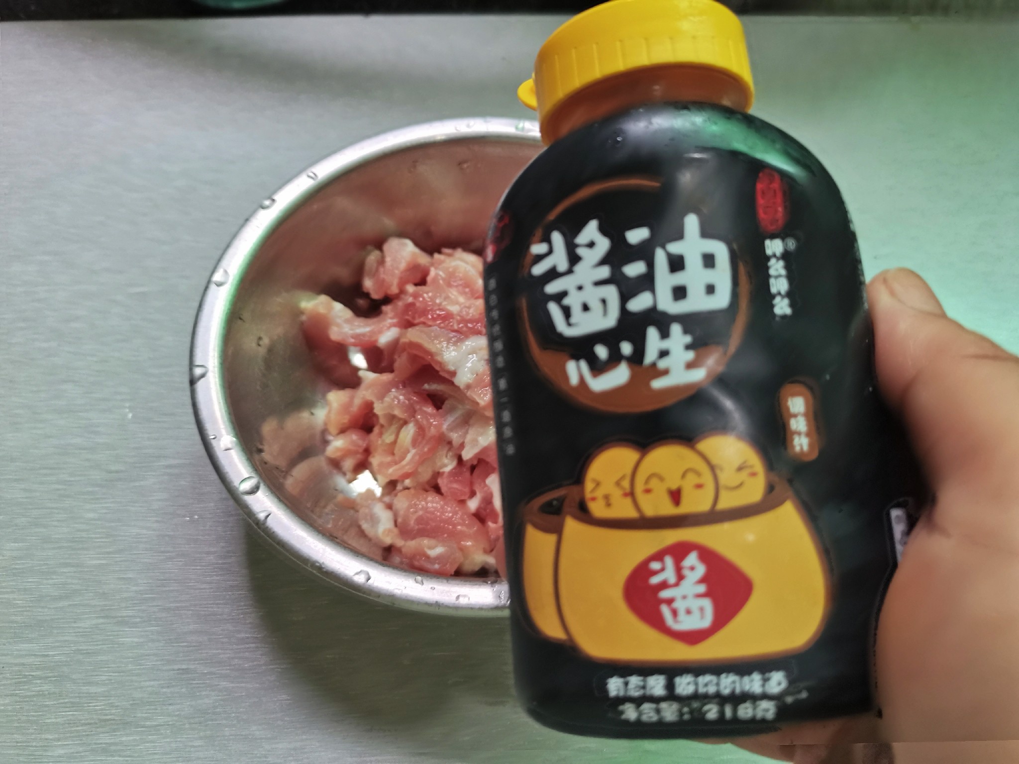 土豆炒肉的做法-家常味炒菜譜