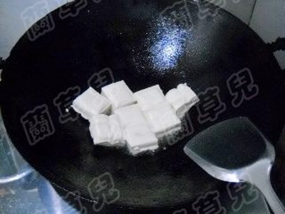 平菇燒豆腐的做法-家常味燒菜譜