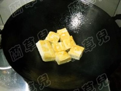 平菇燒豆腐的做法-家常味燒菜譜